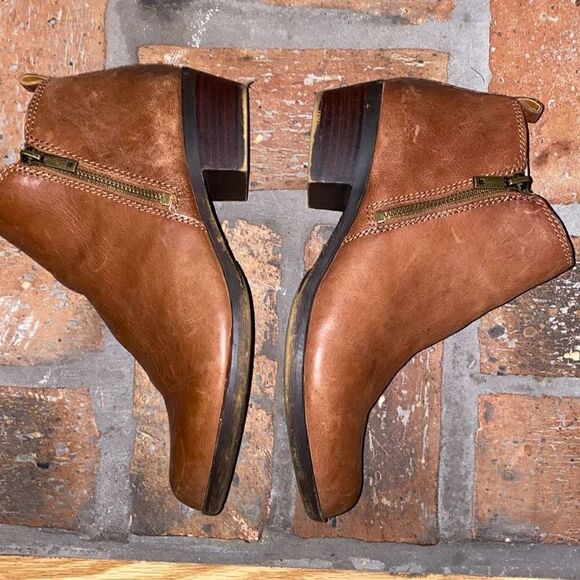 Lucky Brand Women's Basel Ankle Bootie Size 9 US Brown/Toffee Leather Zip - Picture 6 of 11